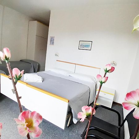 Hotel Berlino Cattolica Cameră foto