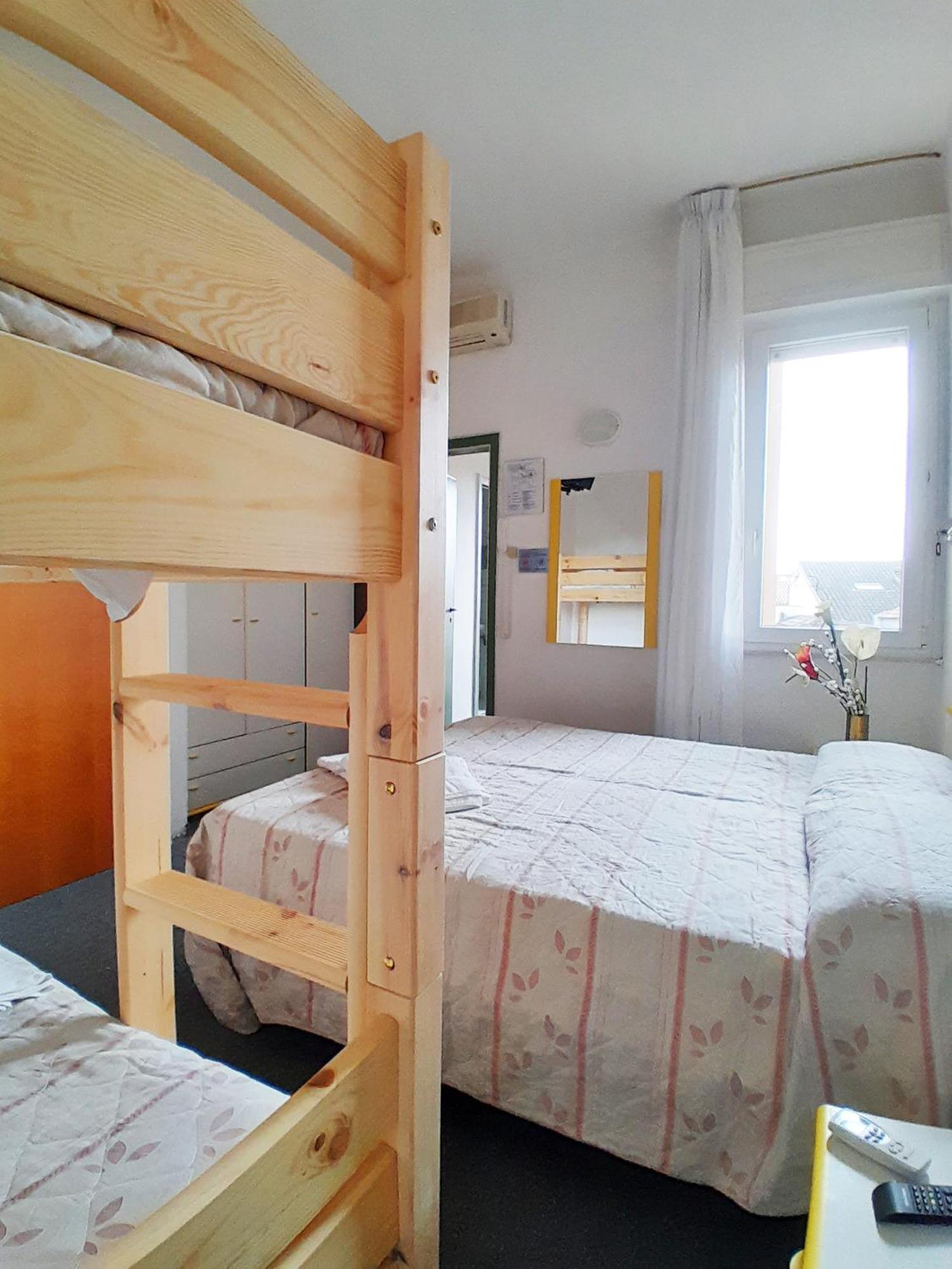 Hotel Berlino Cattolica Cameră foto