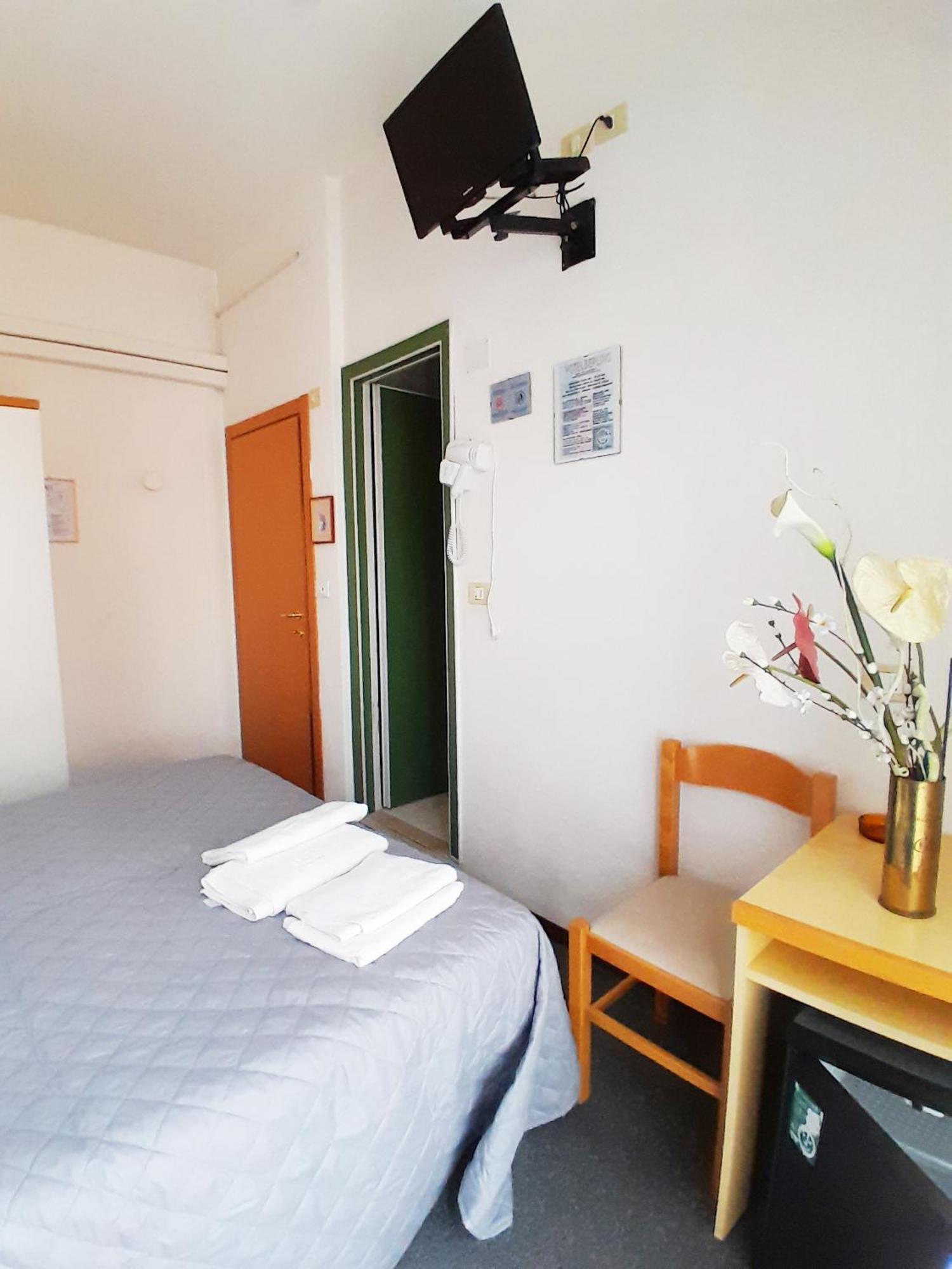 Hotel Berlino Cattolica Cameră foto