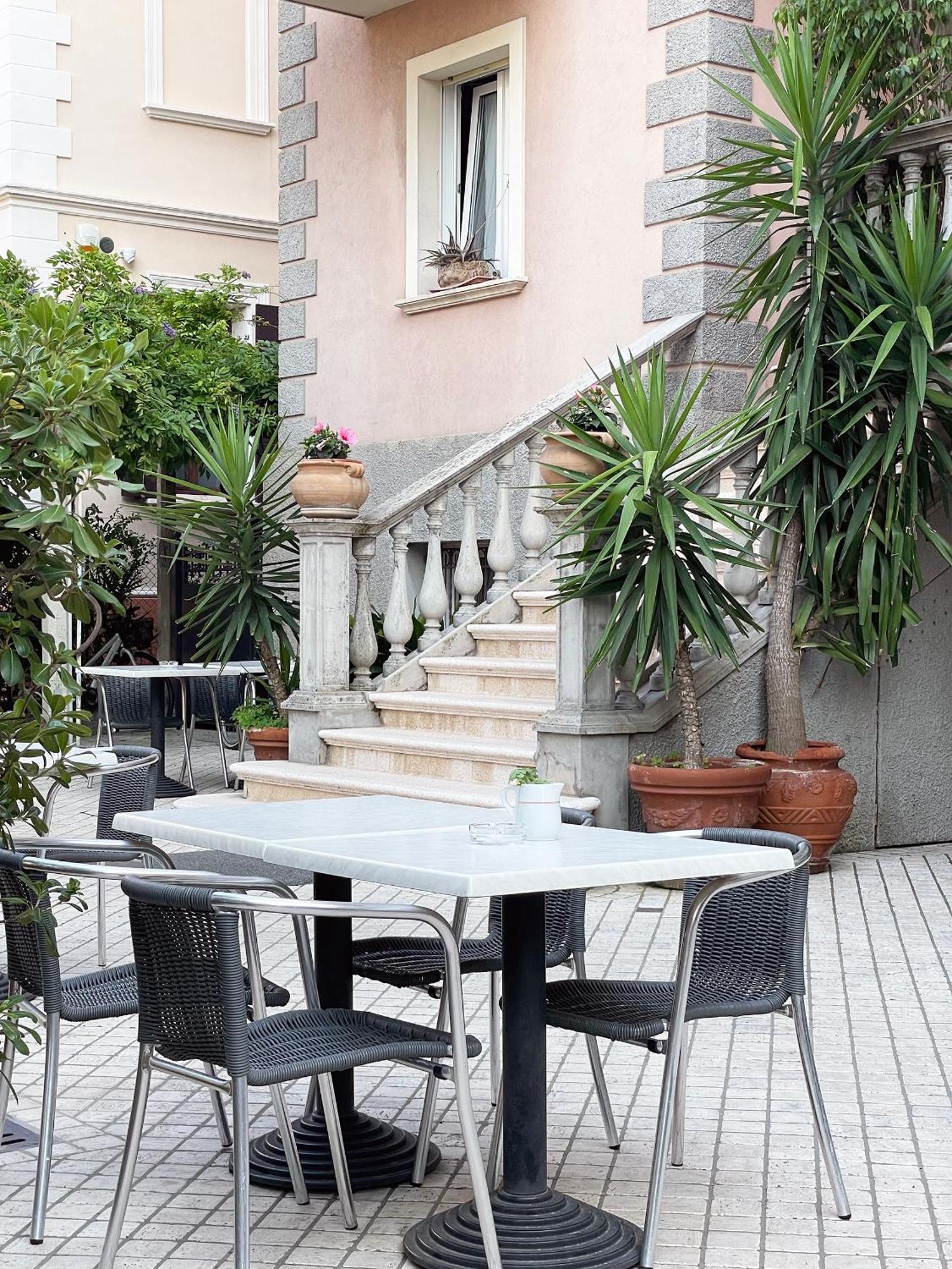 Hotel Berlino Cattolica Exterior foto